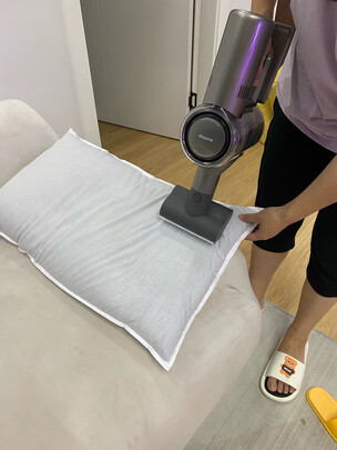 追觅吸尘器家用无线手持 擦地机拖地机吸拖一体机 185AW大吸力 90分钟长续航 8重降噪 可除螨V12