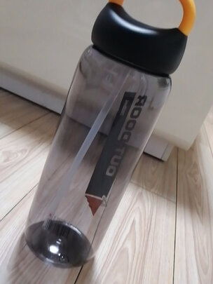 吸管水杯