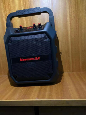 纽曼k97对比小度智能音箱到底有区别吗？中音哪款饱满？哪个声音响亮？