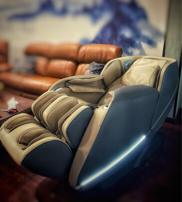 按摩椅|【电商快报】芝华仕按摩椅到底怎么样？用后讲体验实情感受