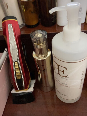 dr.arrivothe|【电商快报】Dr.Arrivo the zeus宙斯美容仪没有一点用？看用后姐妹反馈?