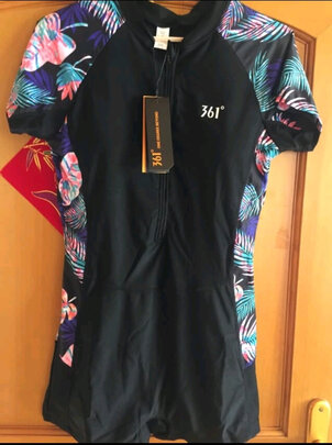 女士泳衣