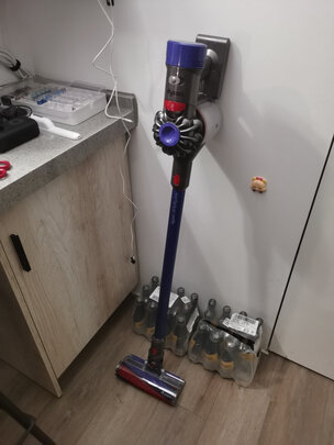 戴森SV10 DYSON V8 FLUFFY PLUS选购攻略需注意细节