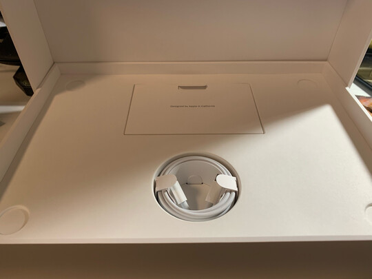 Apple MacBook Air电视怎么样?上手一周说感受真相