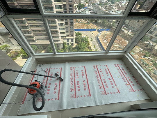 车载吸尘器