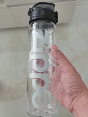运动水杯