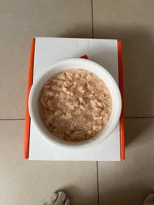 猫粮罐头