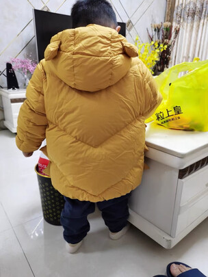 儿童羽绒服