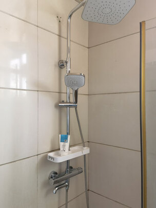 京东京造JDJZHS2106恒温花洒|客观评价京东京造JDJZHS2106恒温花洒怎么样？上手三周说真相