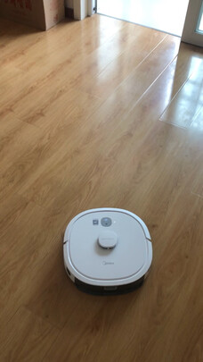 扫地机器人|知乎评测:美的M64扫地机器人真实使用感受?不看后悔了?