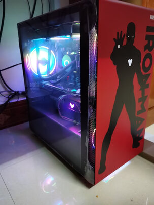 %title插图%num Tt(Thermaltake)大台风240一体式CPU水冷散热器 钢铁侠版 漫威正版授权(ARGB可旋转OLED水冷头/高效能)