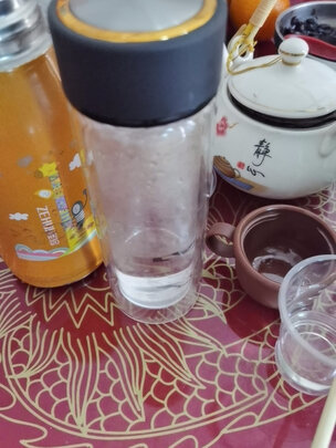 玻璃杯