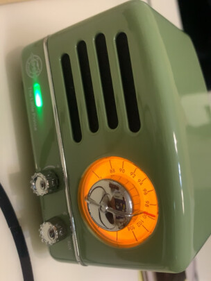 猫王收音机MW-2A与RedMI 小爱触屏音箱 8（白色）究竟区别明显吗？声场哪个宽，哪个音质清晰 