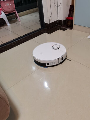 %title插图%num 美的(Midea)S8智能扫地机器人净菌扫拖电解水技术 震动拖地 高性能LDS激光导航红外感应避障 4000Pa大吸力