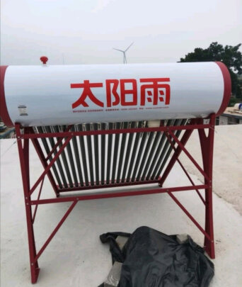 %title插图%num 太阳雨 (Sunrain)太阳能热水器家用全自动上水 光电两用 一级能效 配智能仪表电加热 180L U系列24管