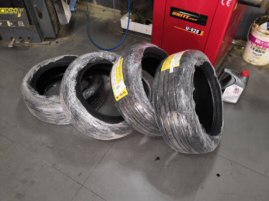 佳通205/55R16和邓禄普205/55R16区别很大吗，用料哪个更好？哪个颜色靓丽？