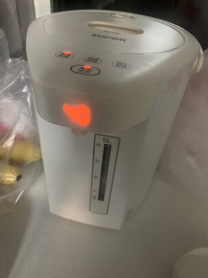 电热水壶