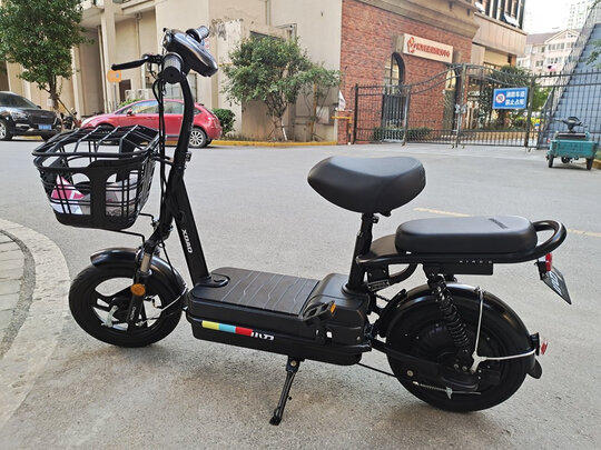 小刀两轮电动车怎么样?使用一个月后感受 - 井贤栋个人博客