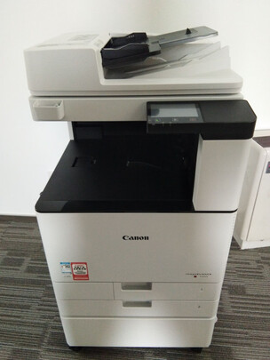 调试好,试用了一下黑白彩打都很清晰,基本没有噪音看了好几款打印机