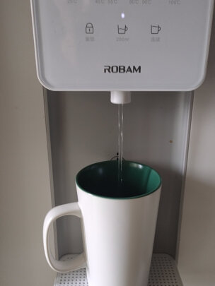 %title插图%num 老板(Robam)管线机 家用净水器搭档 6档便捷调温 速热即饮 壁挂式饮水机直饮机GX03 可台式安装