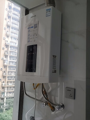 万和 （Vanward ）16升增压零冷水燃气热水器一级能效冷凝式语音智控恒温防烫防冻健康净浴天然气 【一级节能零冷水】 节省燃气30%+一键增压PLS5P16