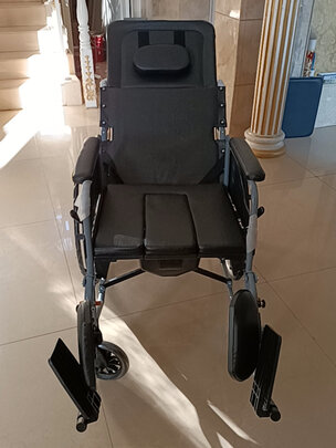手动折叠轮椅