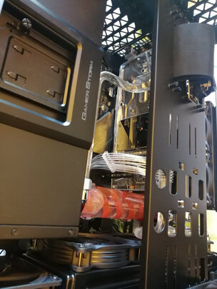 武极旗舰i99900k华硕RTX2080Ti猛禽怎么样?这主机为何这么贵?