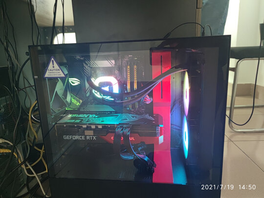 %title插图%num 美商海盗船 (USCORSAIR) H100 RGB 水冷CPU散热器 240mm冷排 12cm RGB风扇 冷头 主板光控