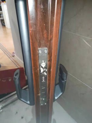 指纹锁|消费者诉说鹿客sv40和s30pro对比？哪款更好好更实用？