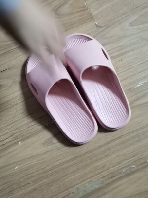 拖鞋