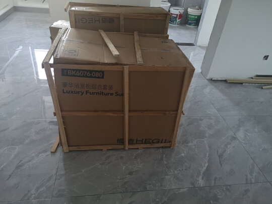 分析一下恒洁bc6076-080和凯颂莱帝(kingsly)现代简约壁挂式浴室柜