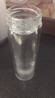 玻璃杯