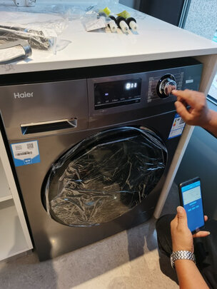 海尔EG100MATE2S滚筒洗衣机|「静下心看」海尔EG100MATE2S洗衣机怎么样?用后讲真实内幕?