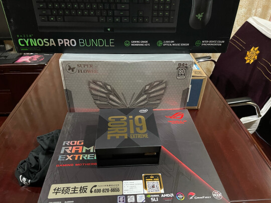 玩家国度ROG RAMPAGE VI EXTREME ENCORE到底靠谱吗？做工够不够好？功能强大吗 