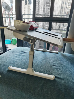 电脑桌|赛鲸K7舒适版床上桌电脑桌怎么样？亲身体验告知你实情！