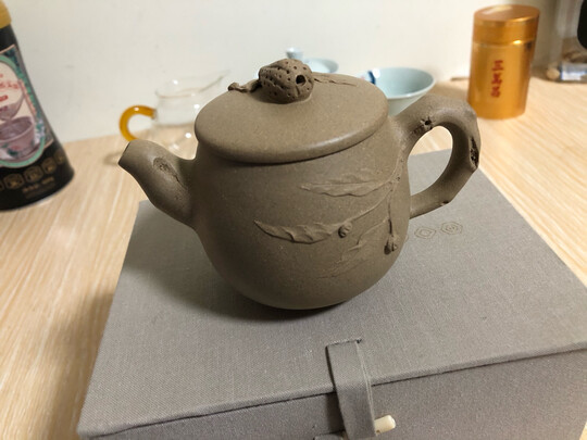 百年利永小佛手壶是哪里生产的，值吗