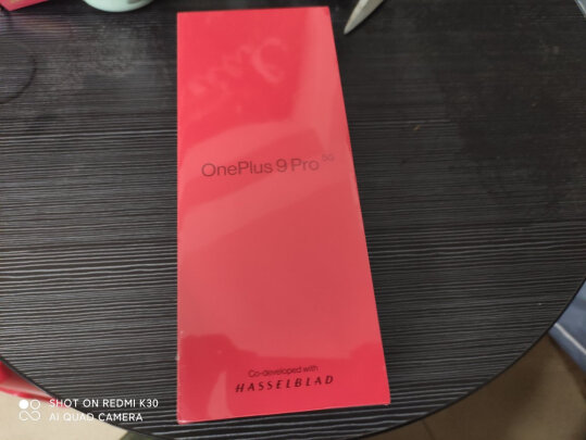 %title插图%num 一加 OnePlus 9 Pro 5G旗舰2K+120Hz 柔性屏8GB+256GB 闪银 骁龙888 65W快充 哈苏专业模式 超广角拍照手机