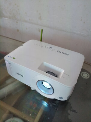 %title插图%num 明基(BenQ)E530 智能投影仪 投影机 投影仪办公(标清 3600流明 双频Wifi U盘直读 无线同屏 视频会议)