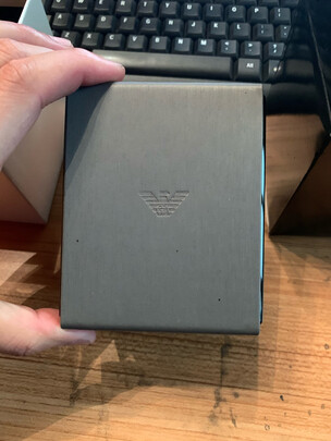 安普里奥·阿玛尼男士手表|安普里奥·阿玛尼男士手表到底怎么样，参数如何！