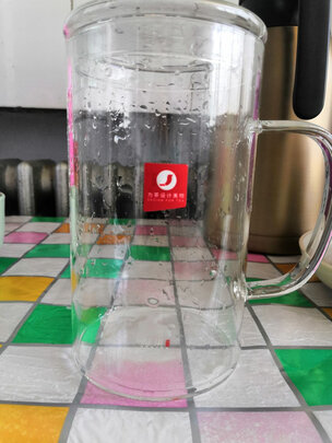 玻璃杯