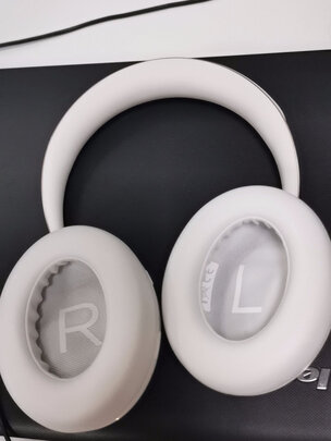 Bose 700 无线消噪耳机-岩白金限量版-白色  手势触控蓝牙降噪耳机 主动降噪 头戴式耳机 长久续航