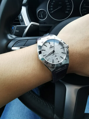 手表|【电商快报】欧米茄瑞士手表哪款比较好用?