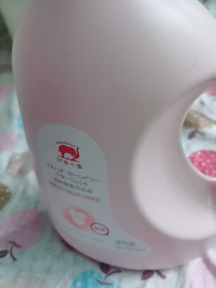 婴儿洗衣液