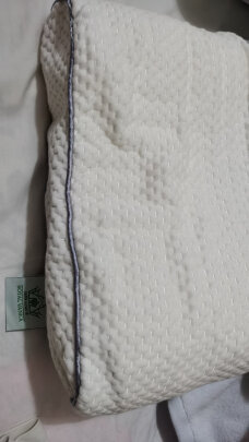 ROYAL VANKA泰国E003L乳胶枕靠谱吗？透气性够好吗？舒适度佳吗？