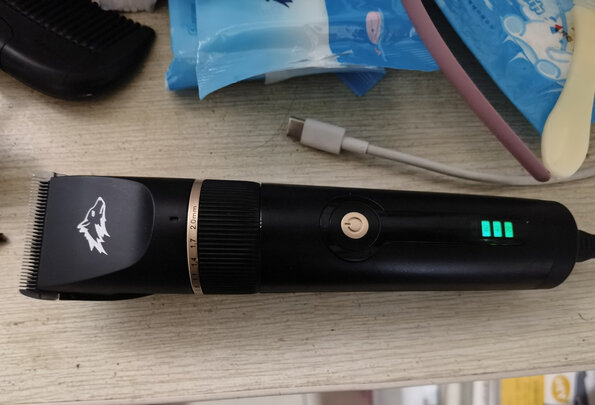  狗狗剃毛器