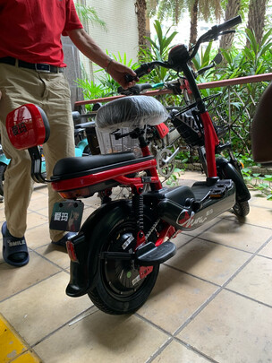 儿童滑步车