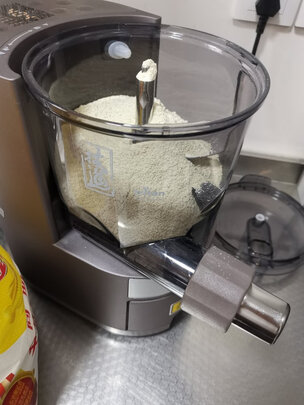 九阳（Joyoung）面条机全自动多功能压面机 家用多模头和面机 电动饺子皮机 M6-L30