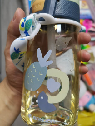 吸管水杯