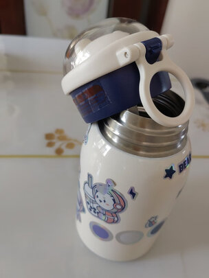保温杯