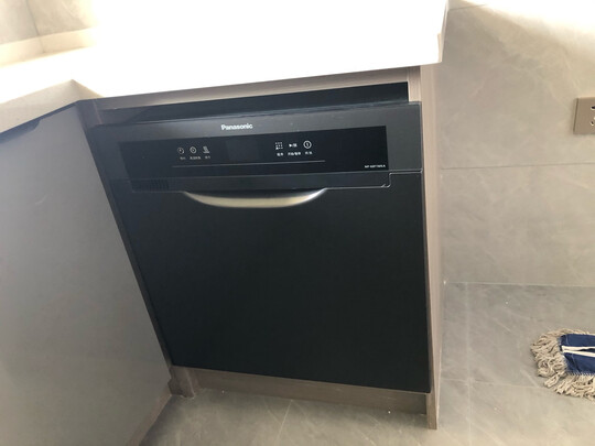 松下NP-60F1MKA洗碗机|【电商快报】松下8套洗碗机哪个型号好？谁来讲讲体验真相感受